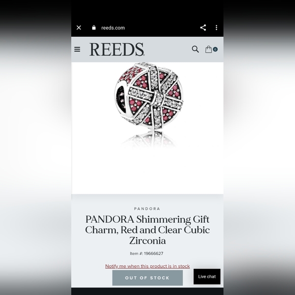 Pandora Christmas present charm - Picture 10 of 13